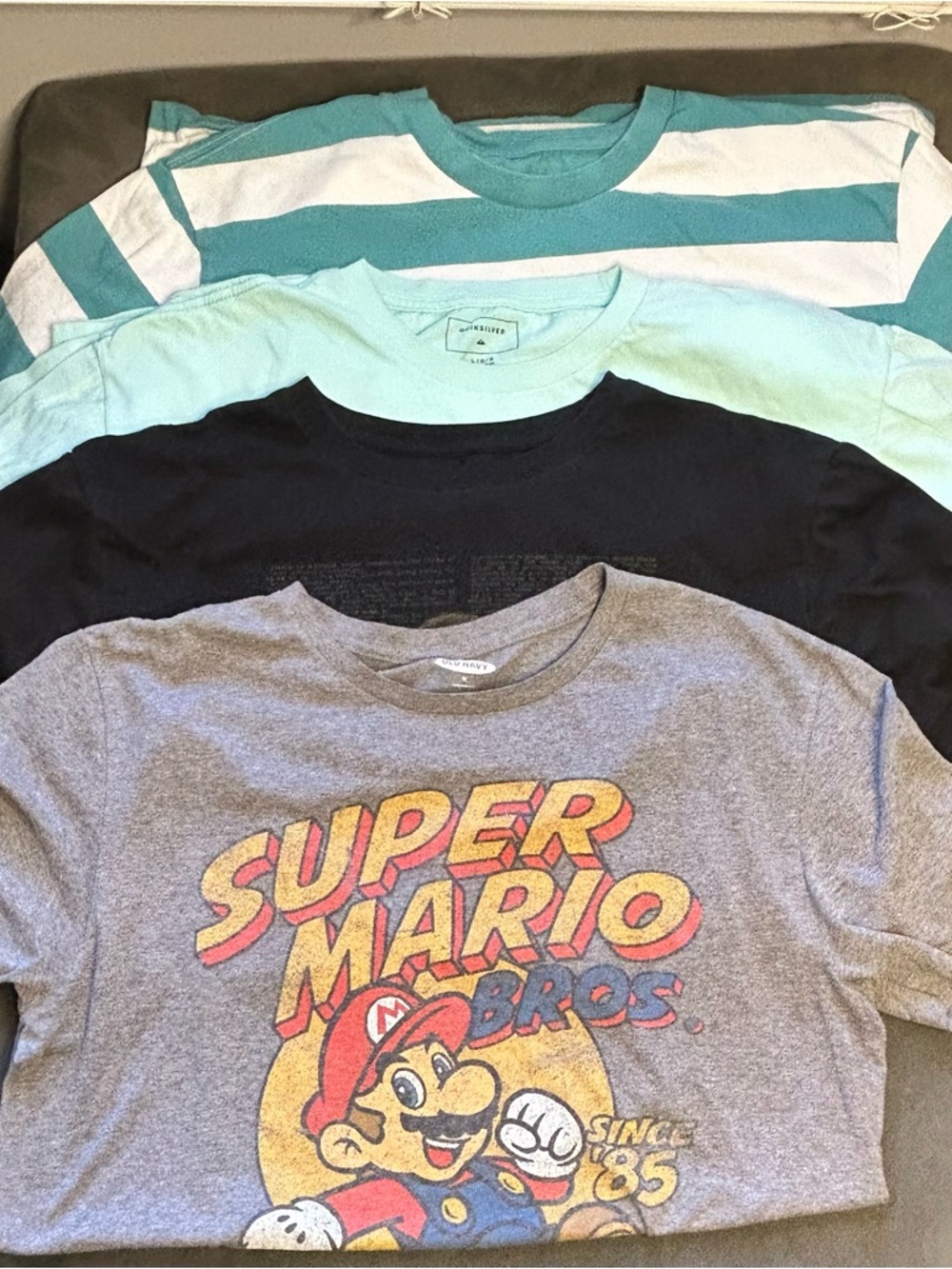 Men’s Graphic Tee shirt Bundle